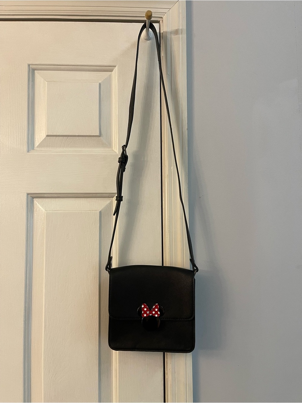 Disney Black Crossbody Bag with Mini Mouse polka dot hardware accent - Picture 1 of 5